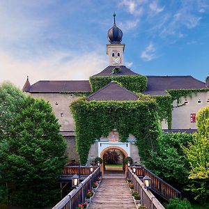 Tauroa Schloss Gabelhofen